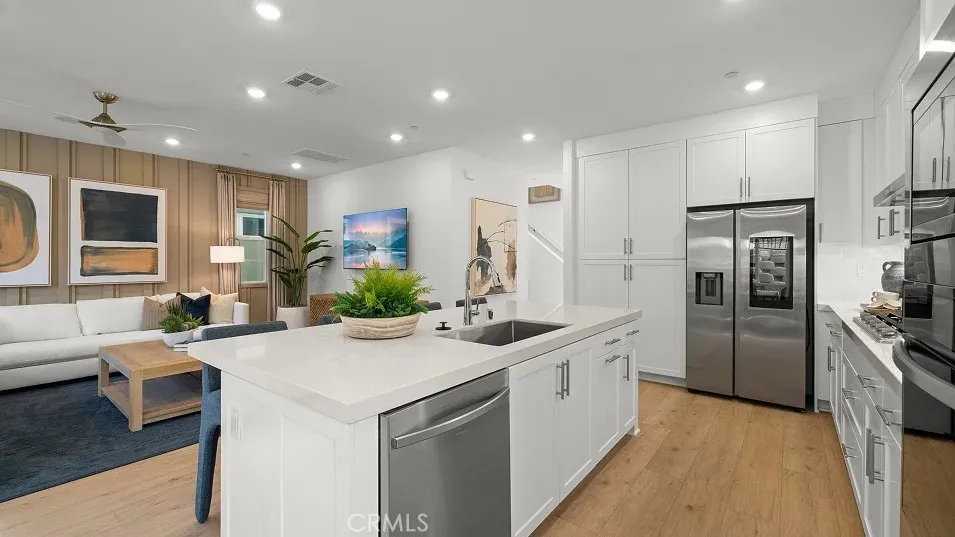 2028 Pyrenes Place Santa Paula, CA 93060