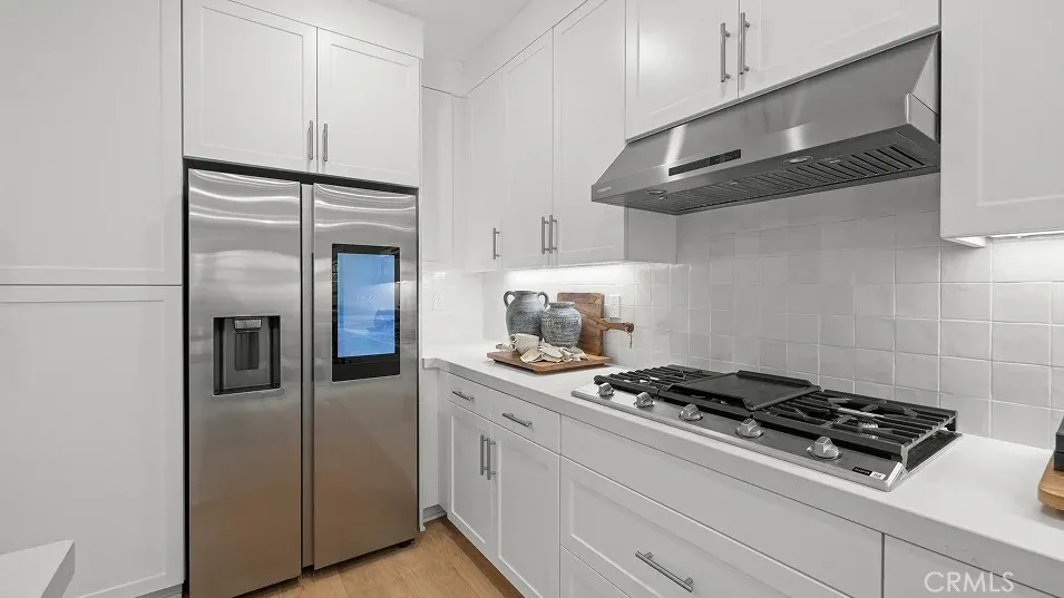 2028 Pyrenes Place Santa Paula, CA 93060
