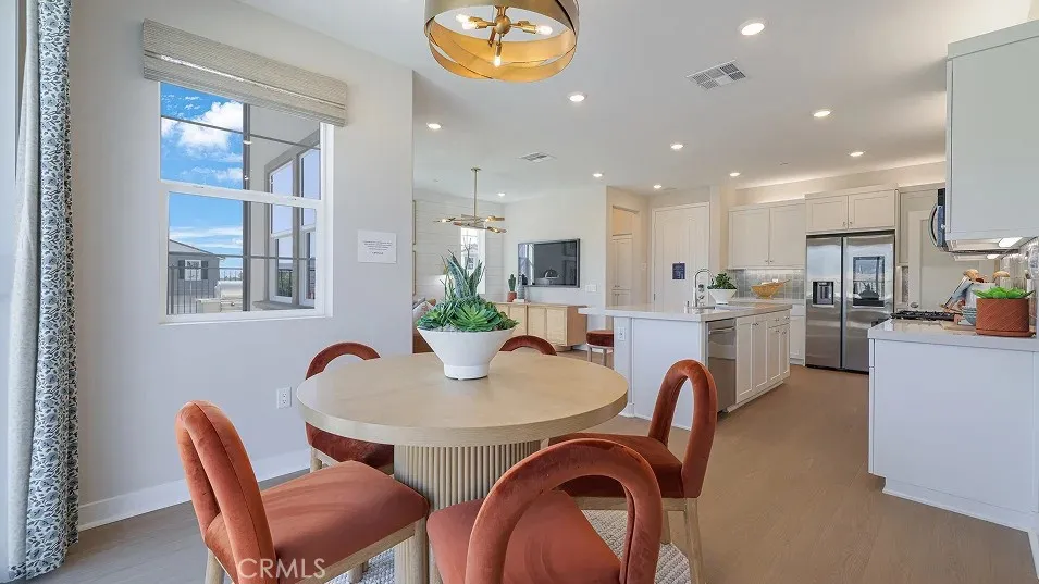 2207 Aneto Way Santa Paula, CA 93060
