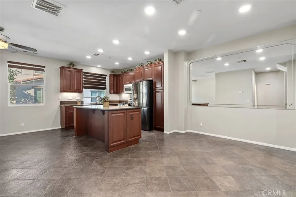 2056 Owens Fullerton, CA 92833