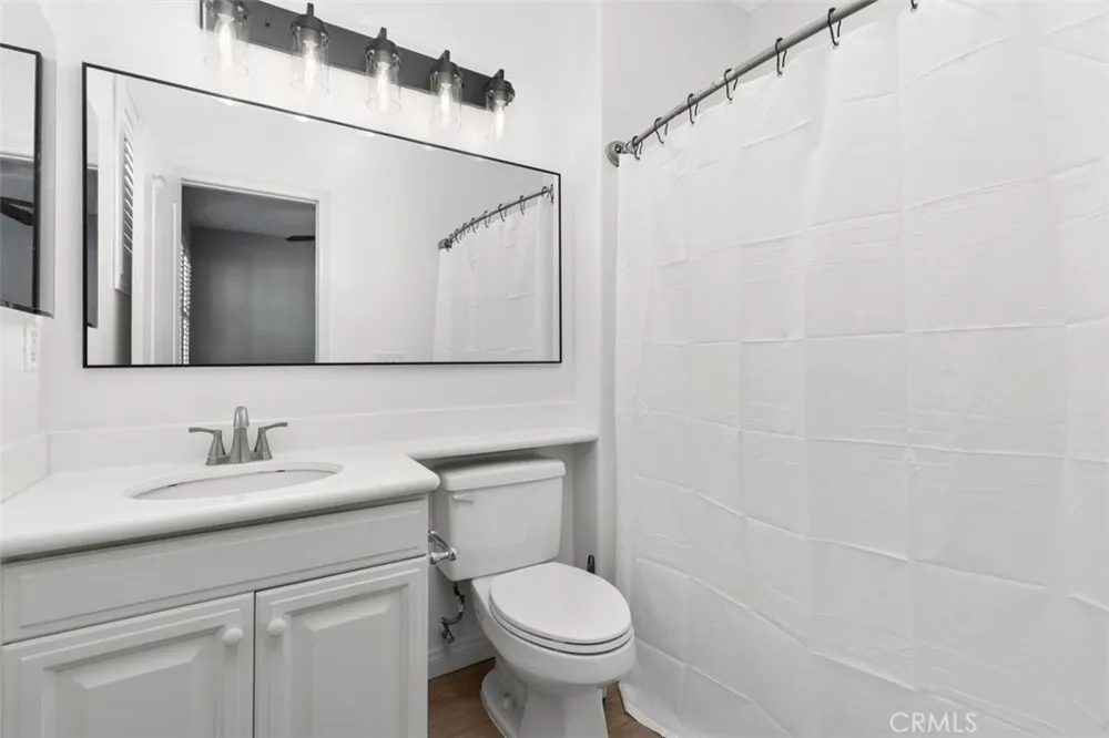 2056 Owens Fullerton, CA 92833