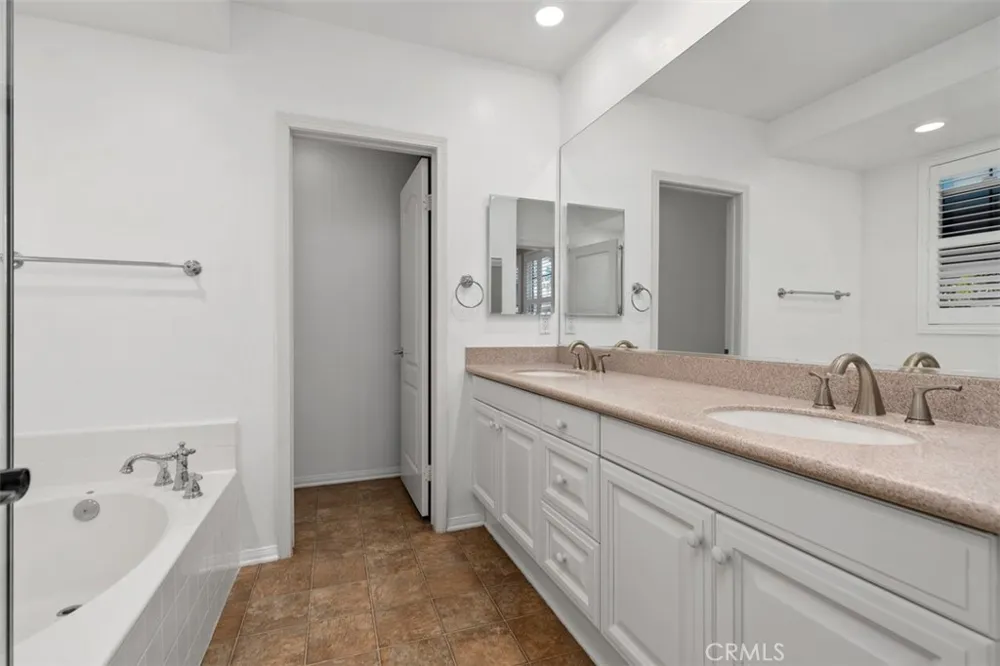 2056 Owens Fullerton, CA 92833