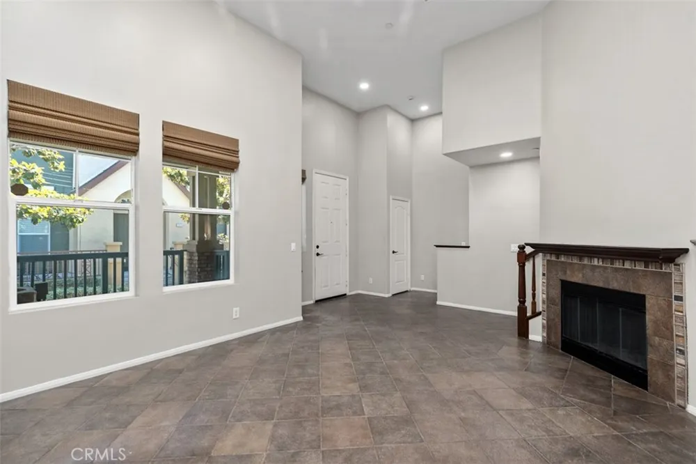 2056 Owens Fullerton, CA 92833