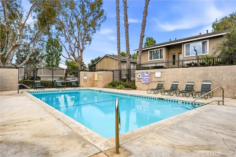 8437 El Arroyo Huntington Beach, CA 92647