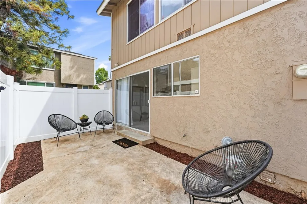 8437 El Arroyo Huntington Beach, CA 92647