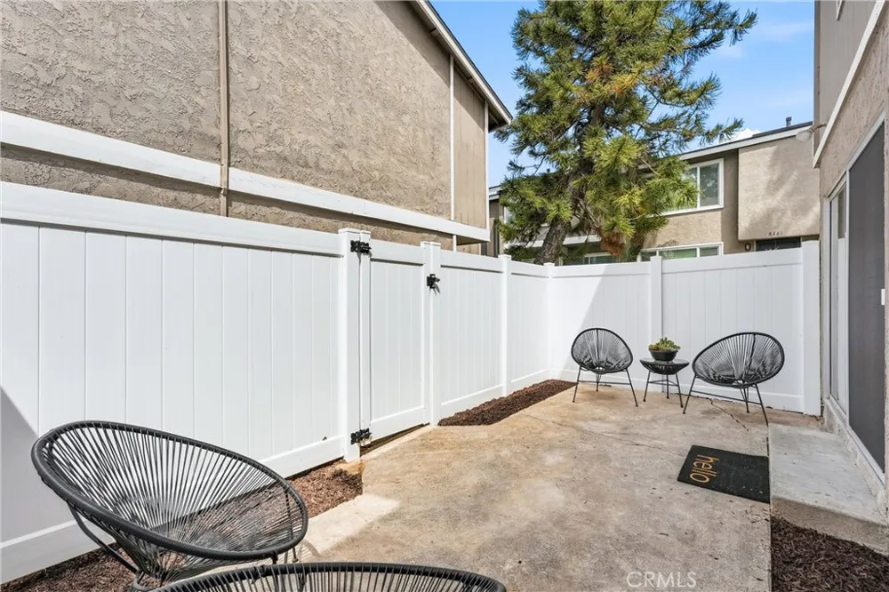 8437 El Arroyo Huntington Beach, CA 92647