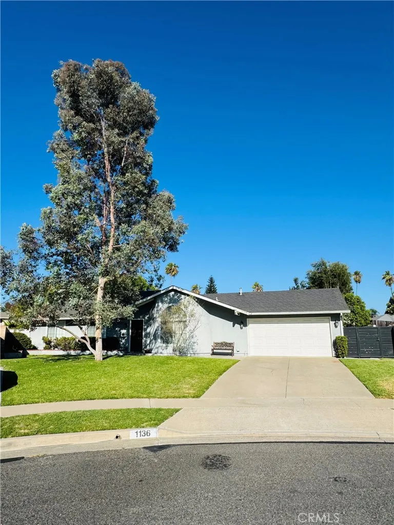 1136 Nottingham Way Placentia, CA 92870