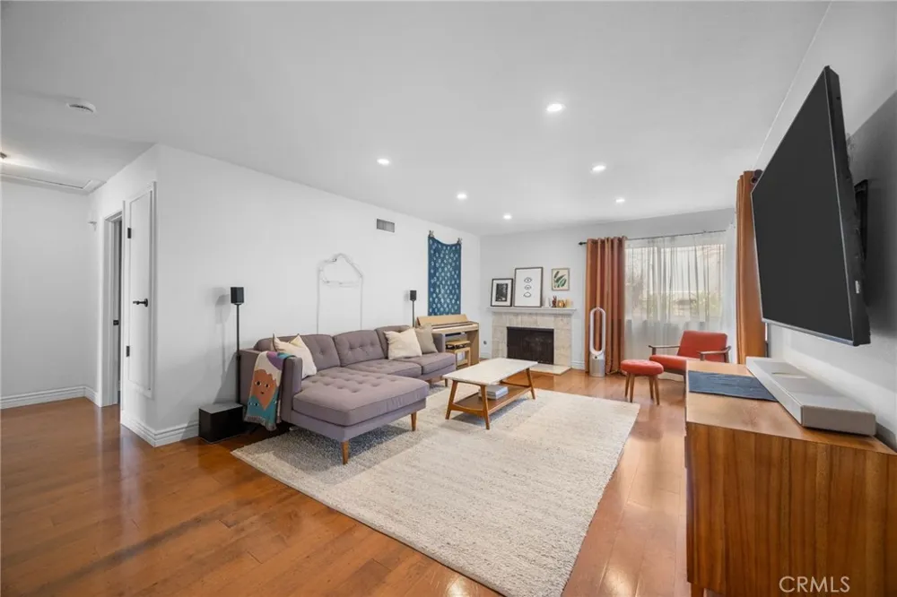 1136 Nottingham Way Placentia, CA 92870