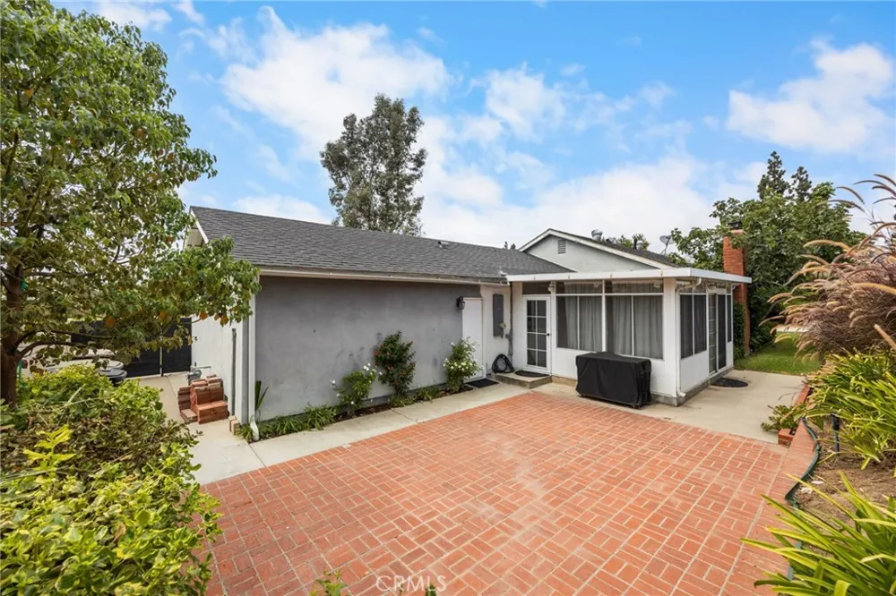 1136 Nottingham Way Placentia, CA 92870