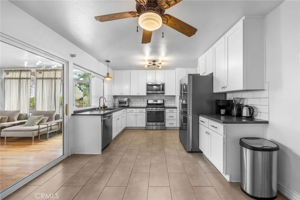 1136 Nottingham Way Placentia, CA 92870