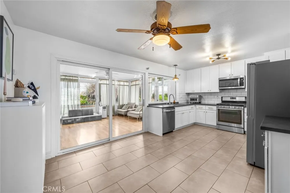1136 Nottingham Way Placentia, CA 92870