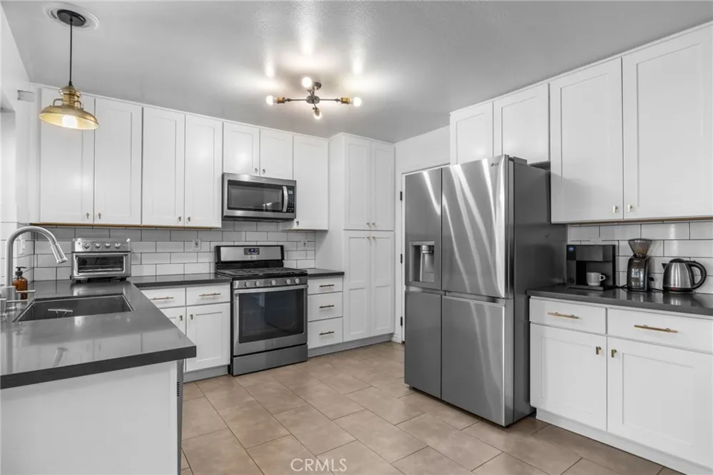 1136 Nottingham Way Placentia, CA 92870