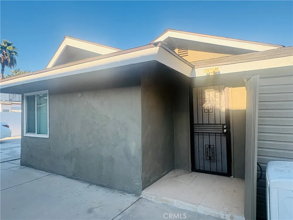 296 Allen #2 San Bernardino, CA 92408
