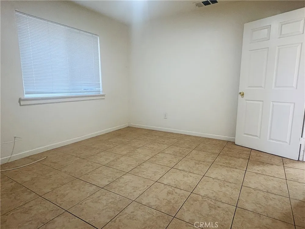 296 Allen #2 San Bernardino, CA 92408