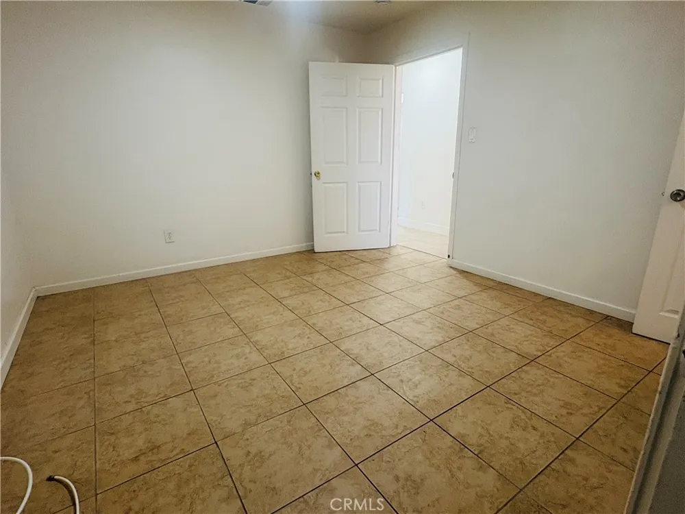 296 Allen #2 San Bernardino, CA 92408