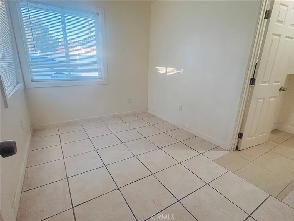 296 Allen #2 San Bernardino, CA 92408