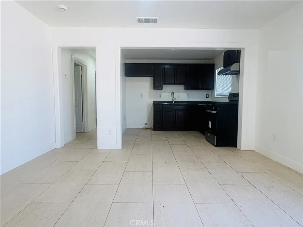 296 Allen #2 San Bernardino, CA 92408