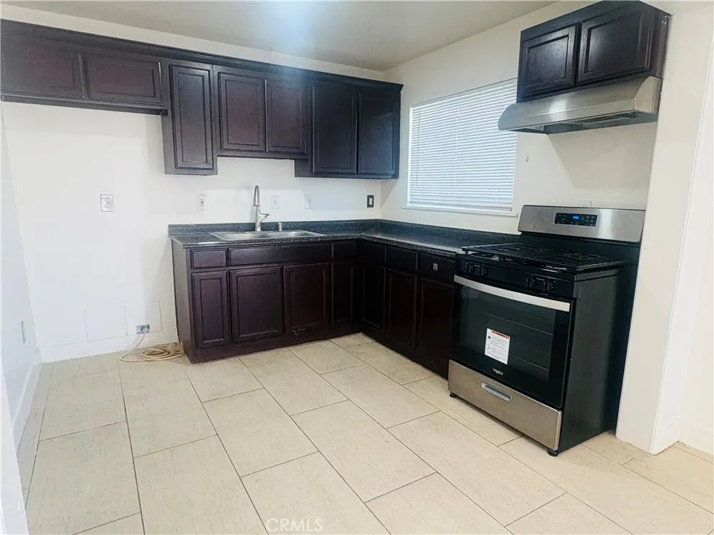 296 Allen #2 San Bernardino, CA 92408