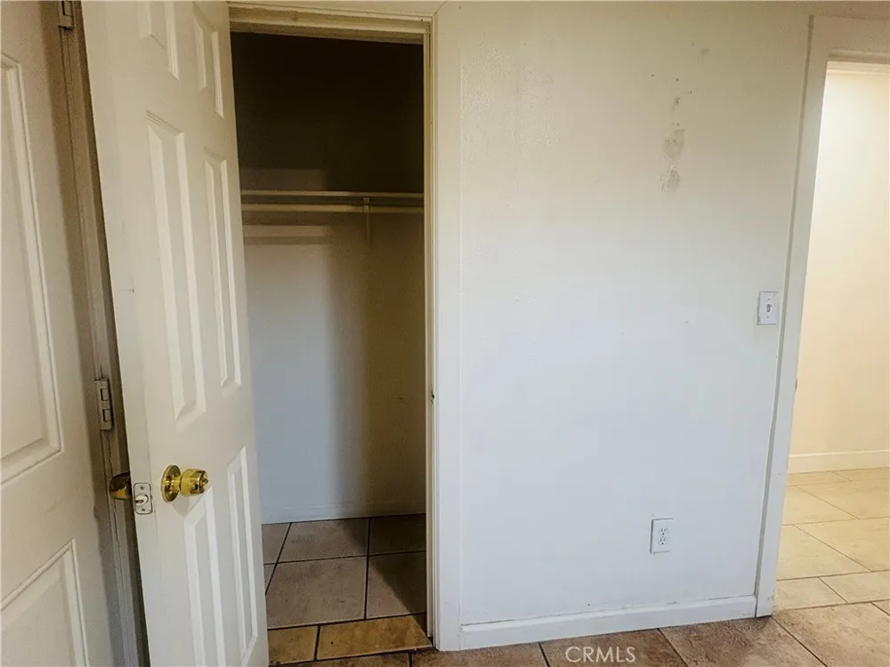 296 Allen #2 San Bernardino, CA 92408
