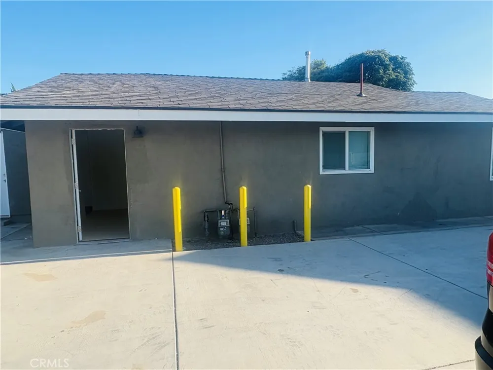 296 Allen #2 San Bernardino, CA 92408