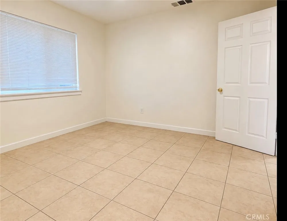 296 Allen #2 San Bernardino, CA 92408