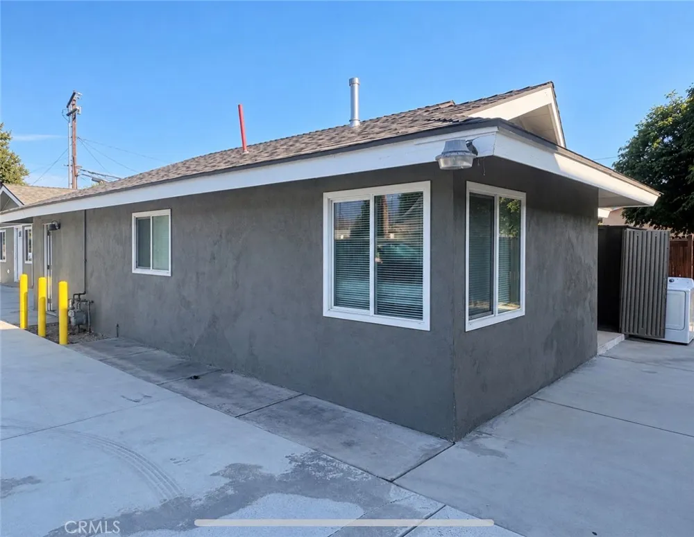 296 Allen #2 San Bernardino, CA 92408