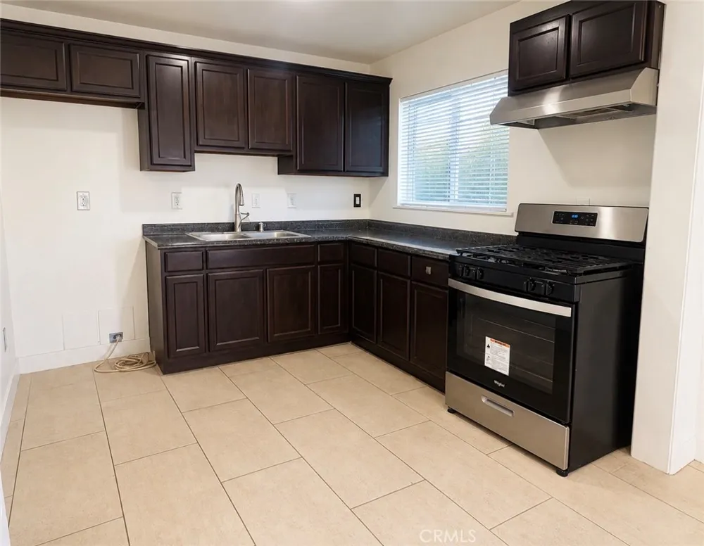 296 Allen #2 San Bernardino, CA 92408