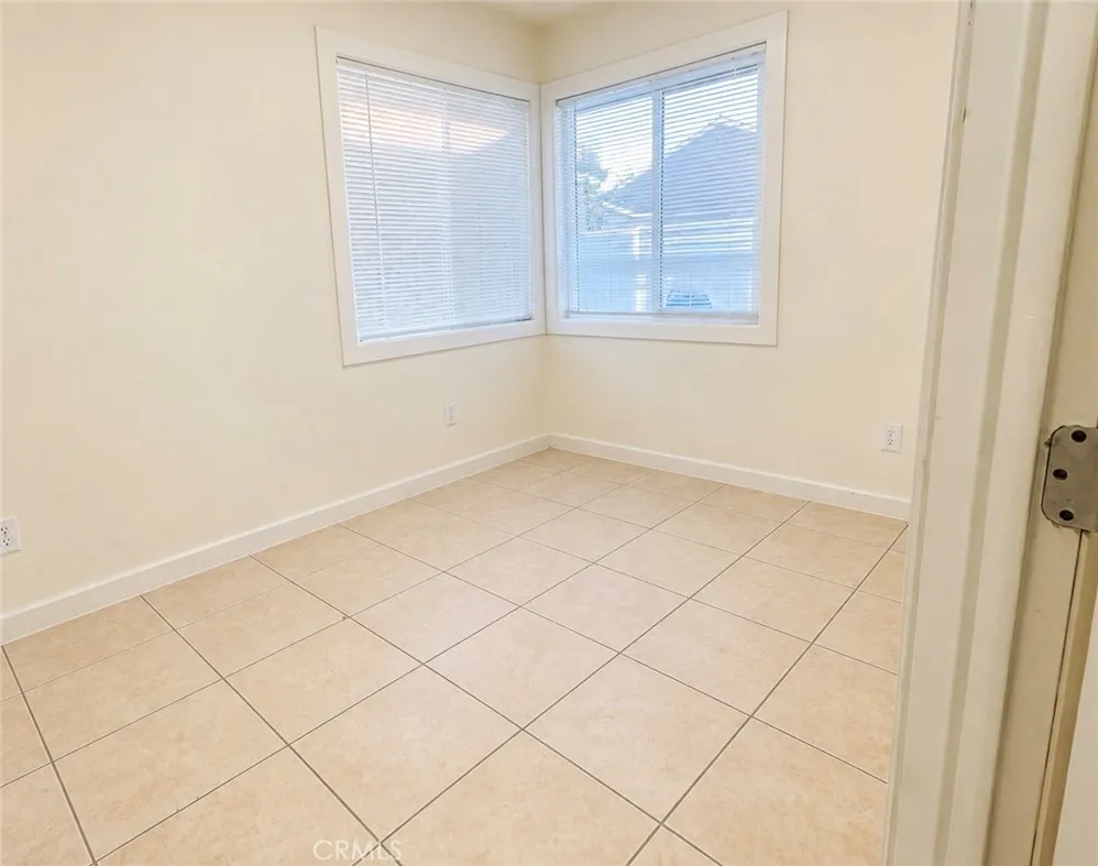 296 Allen #2 San Bernardino, CA 92408