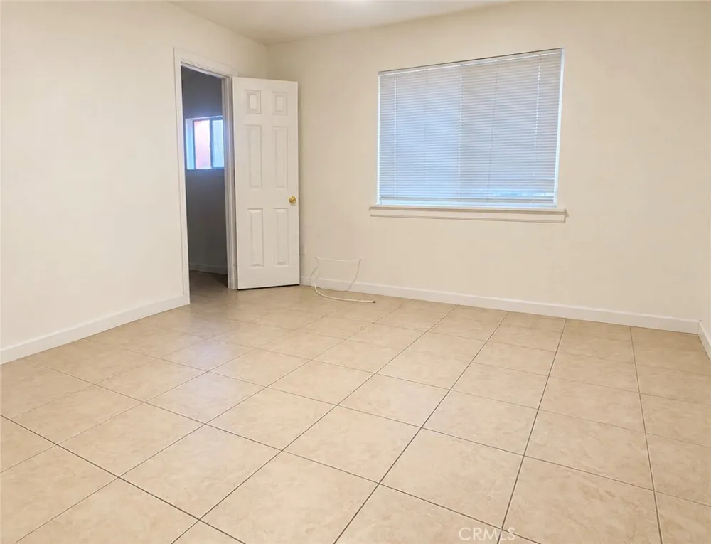 296 Allen #2 San Bernardino, CA 92408