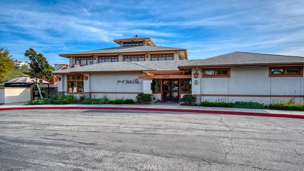 30 Eisenhower Lane Lane Coto de Caza, CA 92679