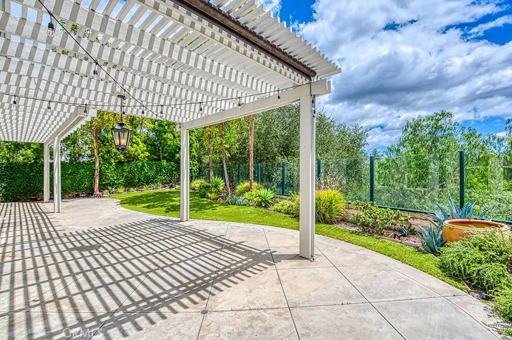 30 Eisenhower Lane Lane Coto de Caza, CA 92679