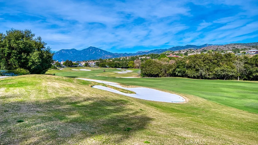 30 Eisenhower Lane Lane Coto de Caza, CA 92679