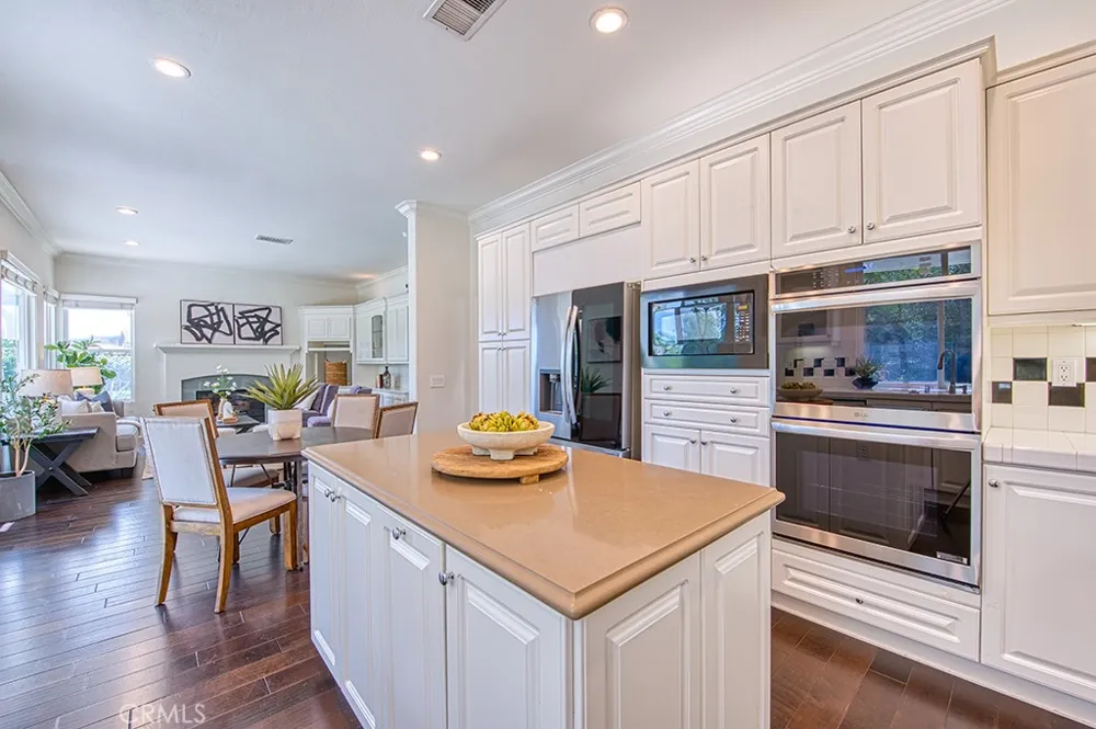 30 Eisenhower Lane Lane Coto de Caza, CA 92679