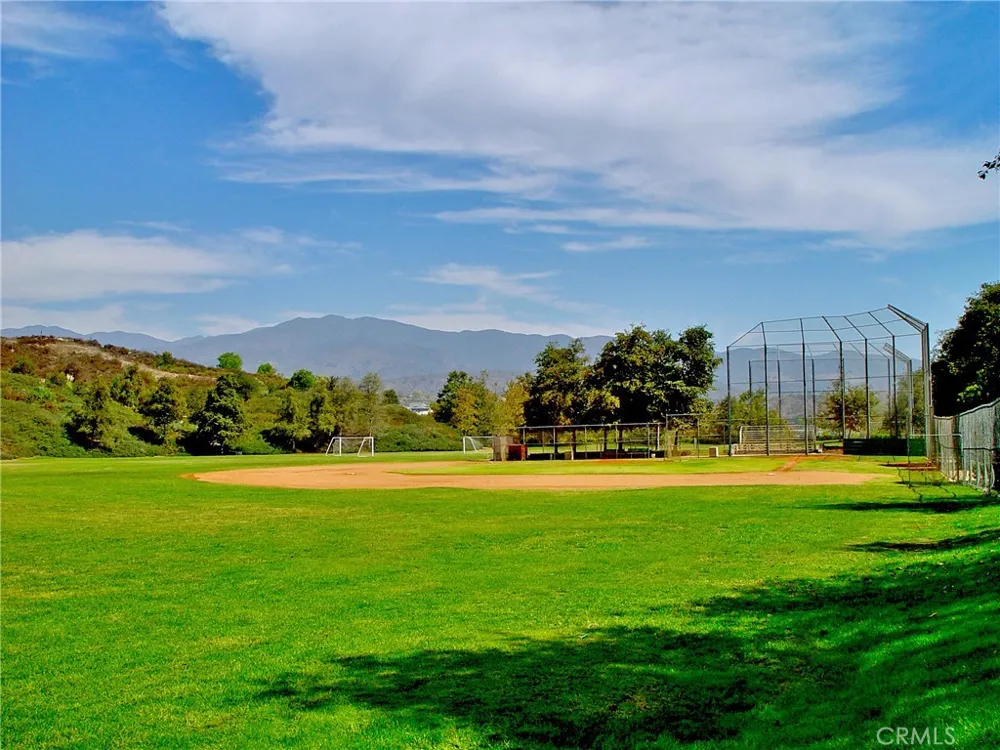 30 Eisenhower Lane Lane Coto de Caza, CA 92679