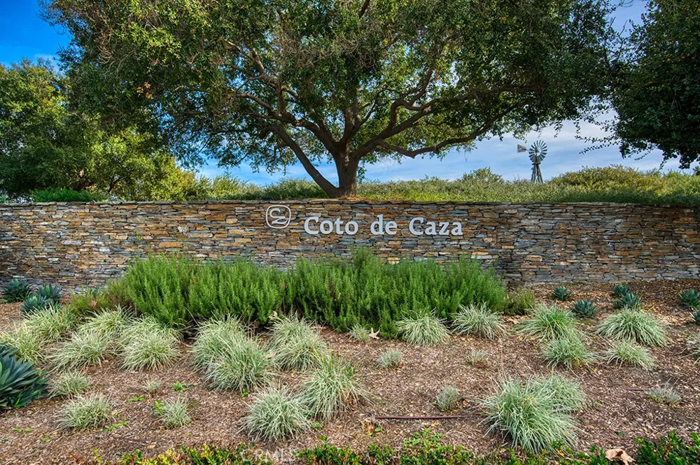 30 Eisenhower Lane Lane Coto de Caza, CA 92679