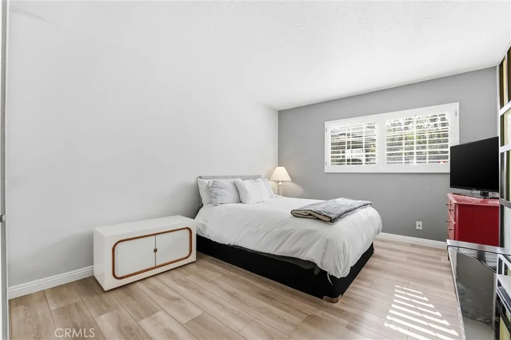 24486 Howes Laguna Niguel, CA 92677