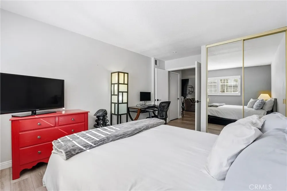 24486 Howes Laguna Niguel, CA 92677