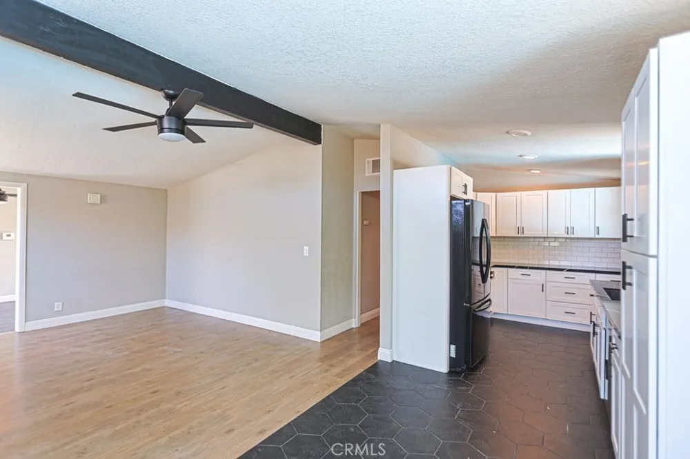 9102 Healey Garden Grove, CA 92841