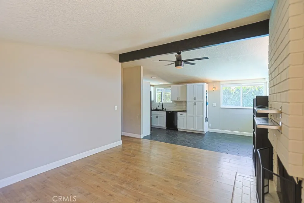 9102 Healey Garden Grove, CA 92841
