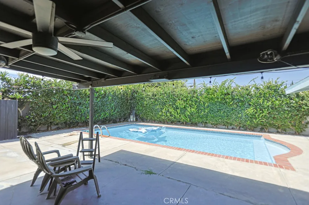 9102 Healey Garden Grove, CA 92841