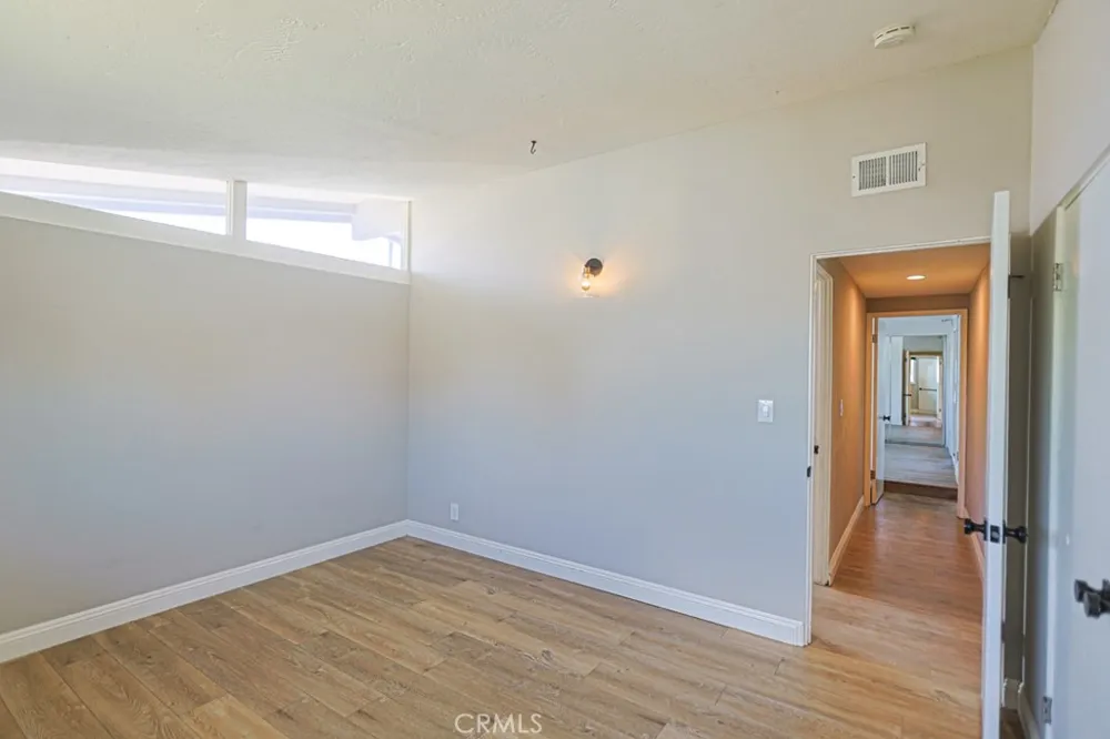 9102 Healey Garden Grove, CA 92841