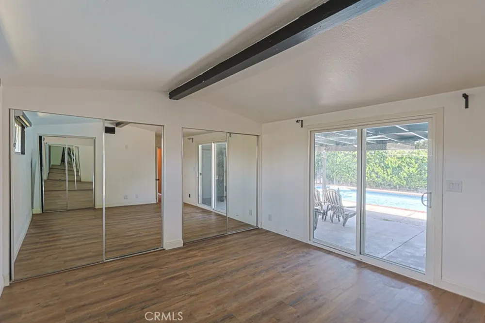 9102 Healey Garden Grove, CA 92841