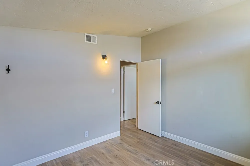 9102 Healey Garden Grove, CA 92841