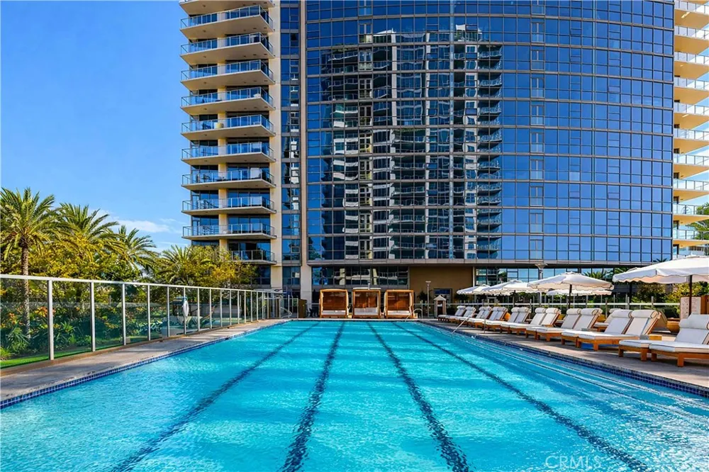 9 MacArthur Place #908 Santa Ana, CA 92707