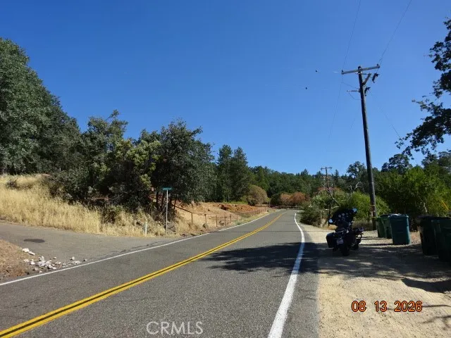 Lookout Mountain Oak Run, CA 96069
