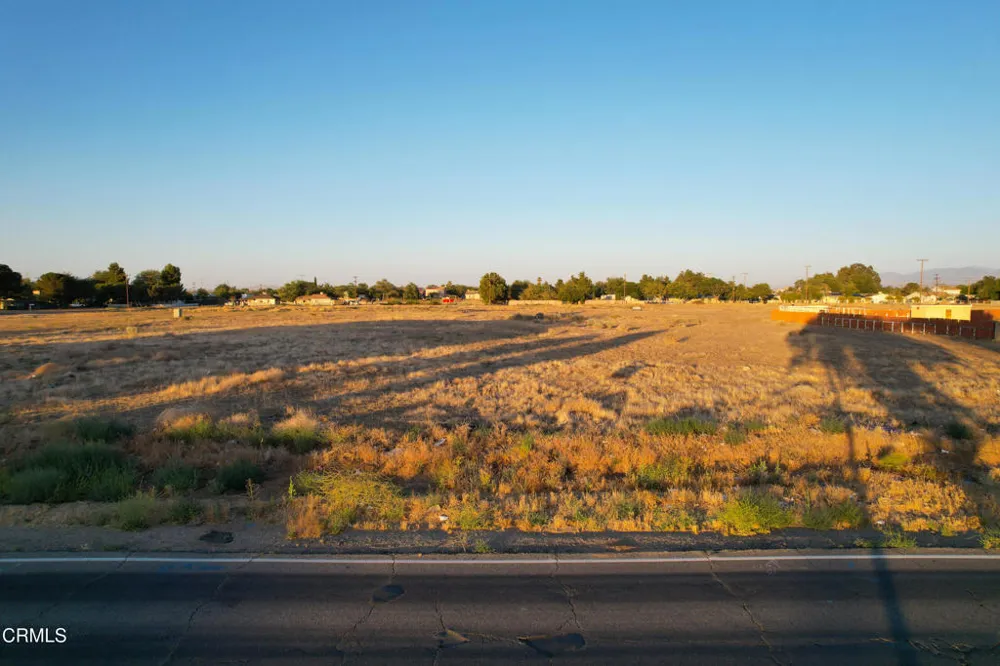 25 25 Vac/ 25th Ste/ Vic Ave Q4 Palmdale, CA 93550