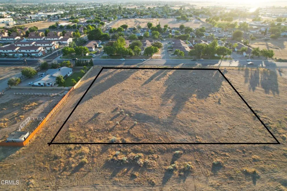 25 25 Vac/ 25th Ste/ Vic Ave Q4 Palmdale, CA 93550