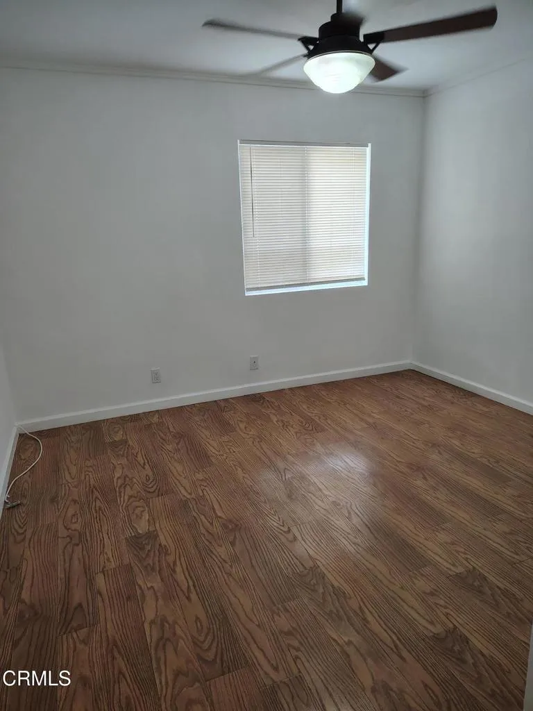 18307 Burbank #51 Tarzana, CA 91356