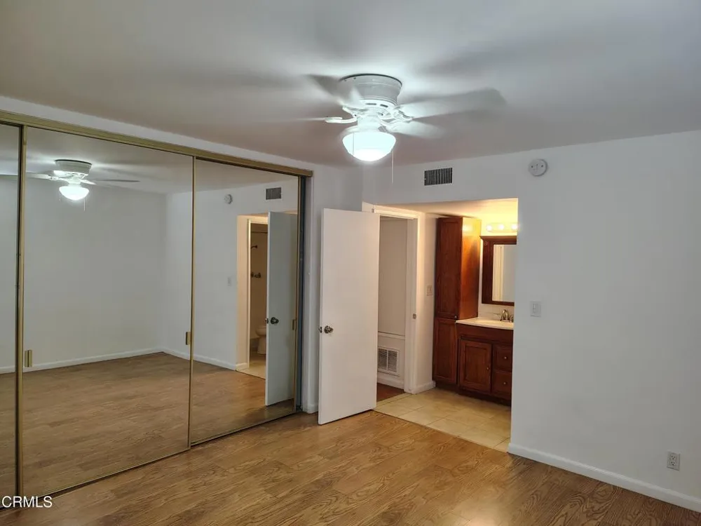 18307 Burbank #51 Tarzana, CA 91356