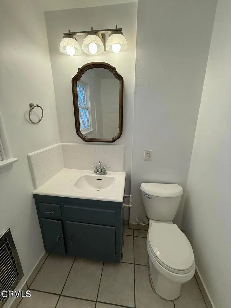 2010 Verdugo Boulevard #1 Glendale, CA 91208
